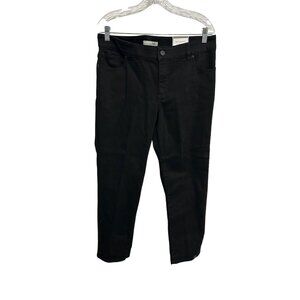 Chicos NWT Platinum Womens Black Wash Ankle Length Jeans SZ Large